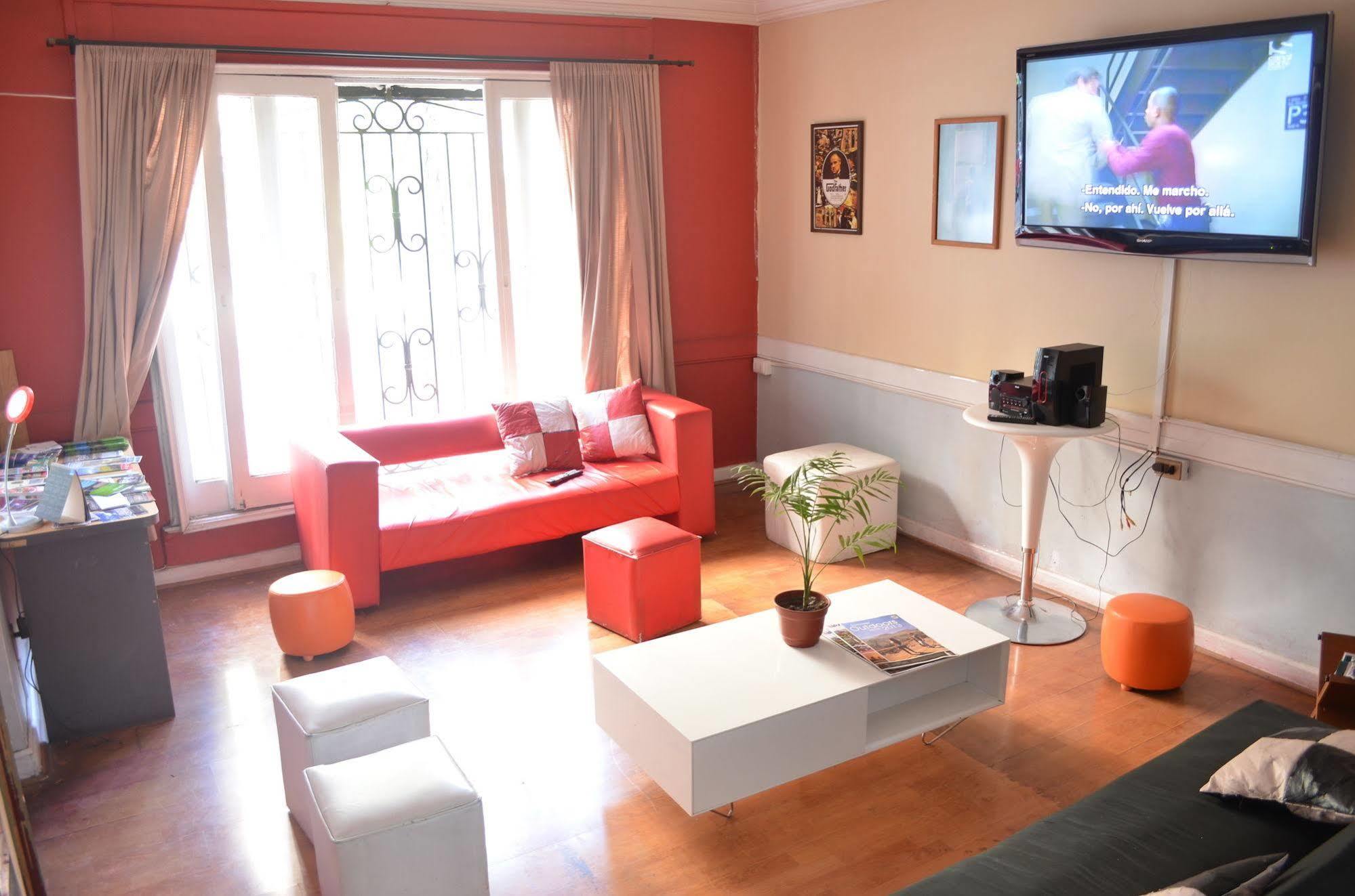 Hostal Atacama Backpackers Santiago de Chile