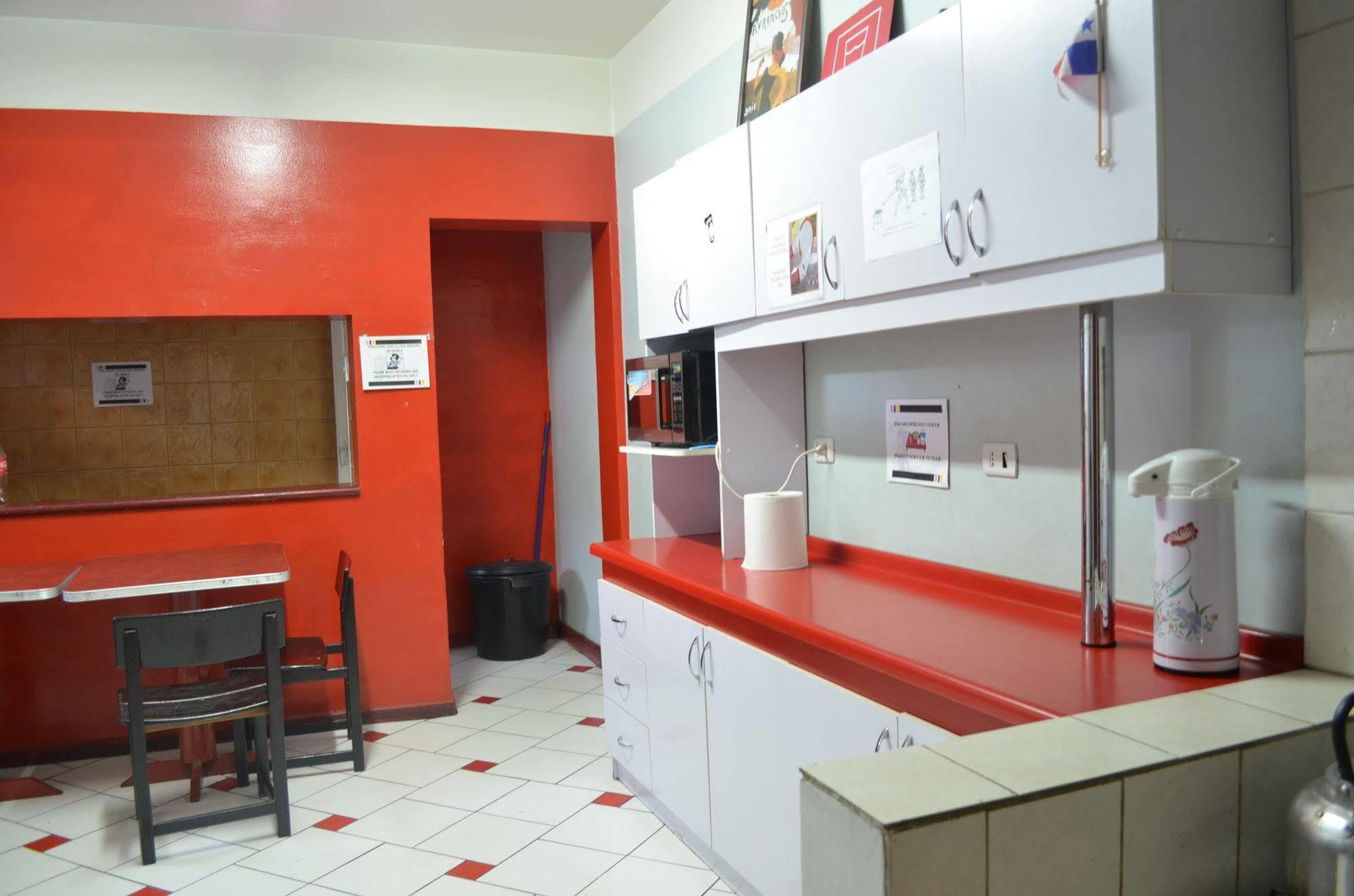 Atacama Backpackers Hostal *